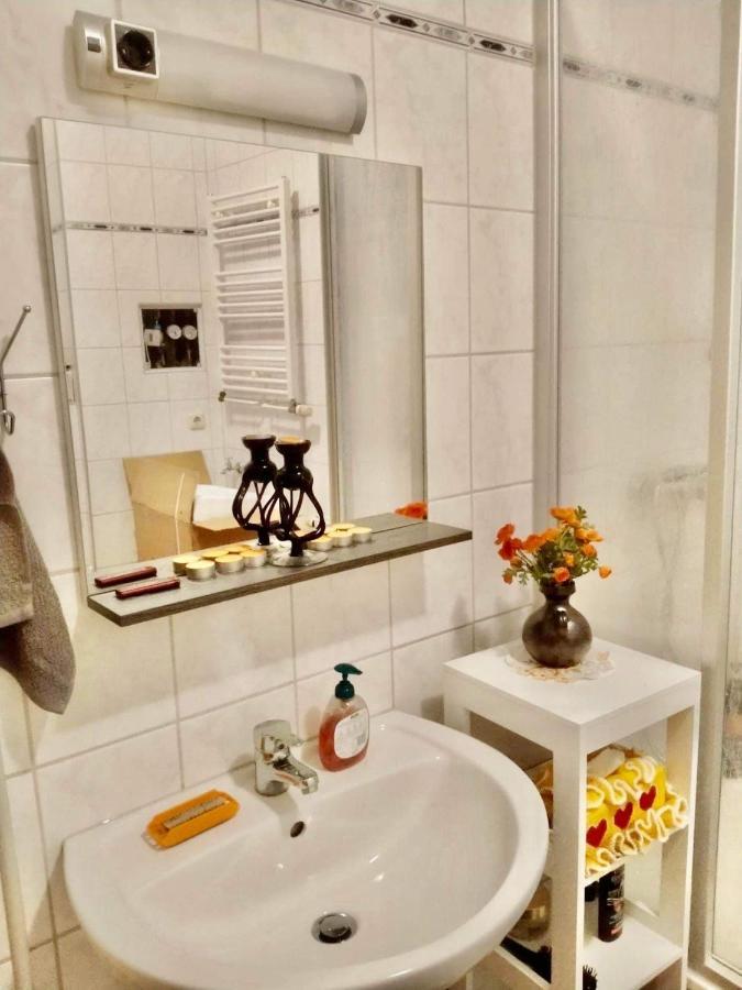Ferienzimmer Healing Und Montuerwohnung ไวเซนเฟลส์ ภายนอก รูปภาพ