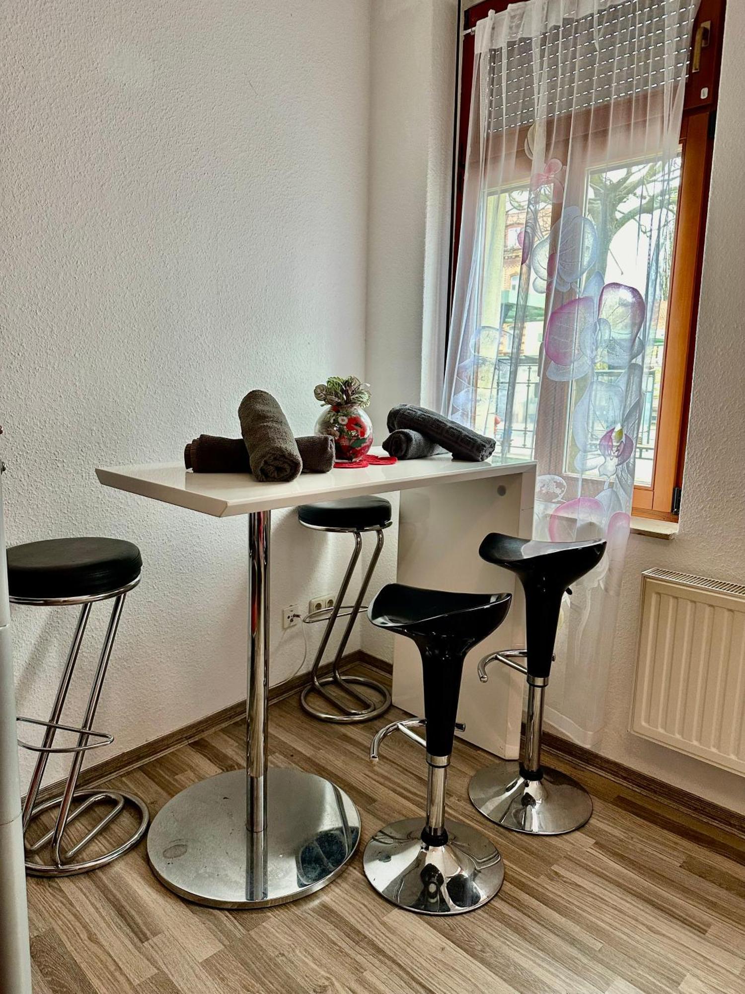 Ferienzimmer Healing Und Montuerwohnung ไวเซนเฟลส์ ภายนอก รูปภาพ