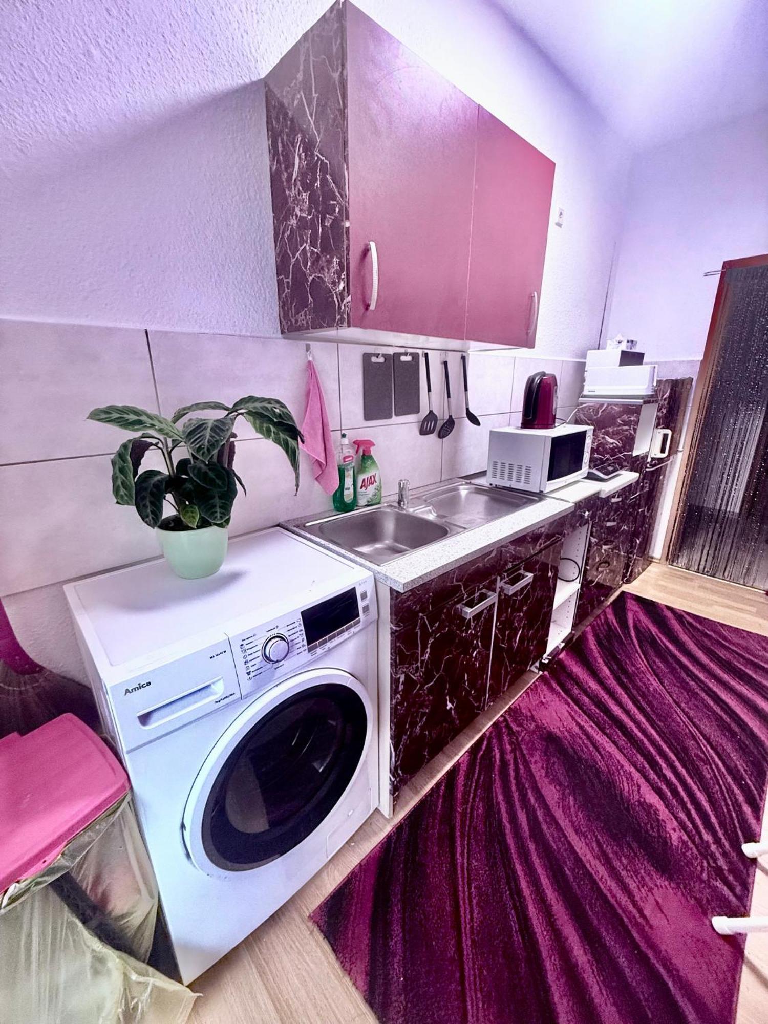 Ferienzimmer Healing Und Montuerwohnung ไวเซนเฟลส์ ภายนอก รูปภาพ